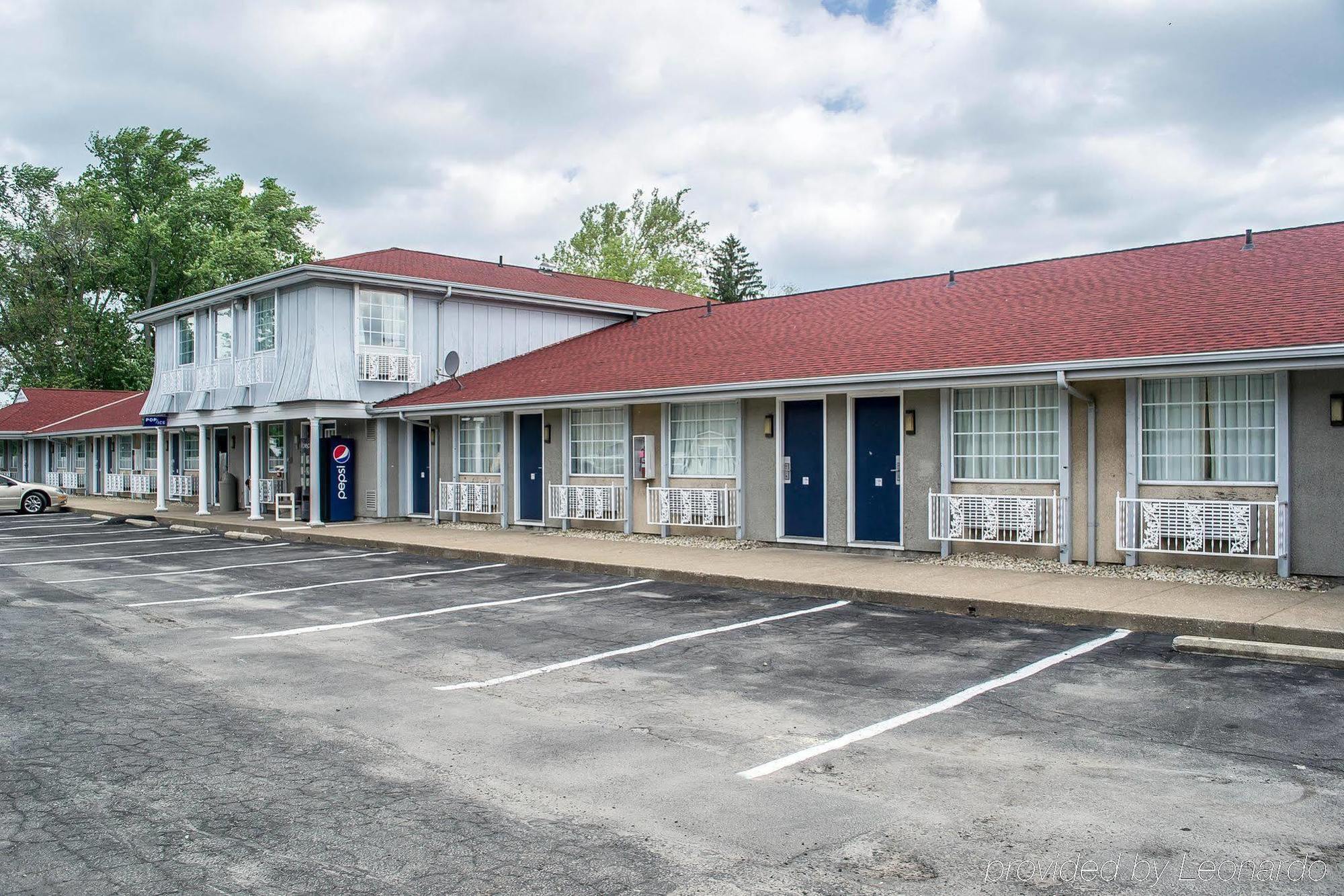 Econo Lodge Inn & Suites South Sandusky Exterior foto